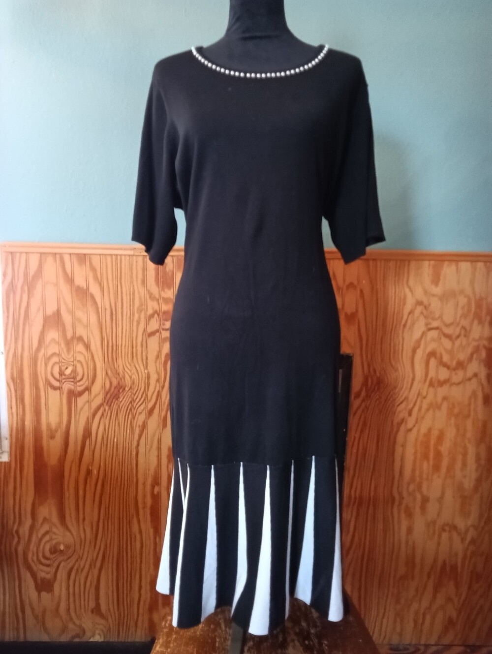 Nina Leonard Long Knit Dress, Size XL, Black & White, Wool. Pull-On